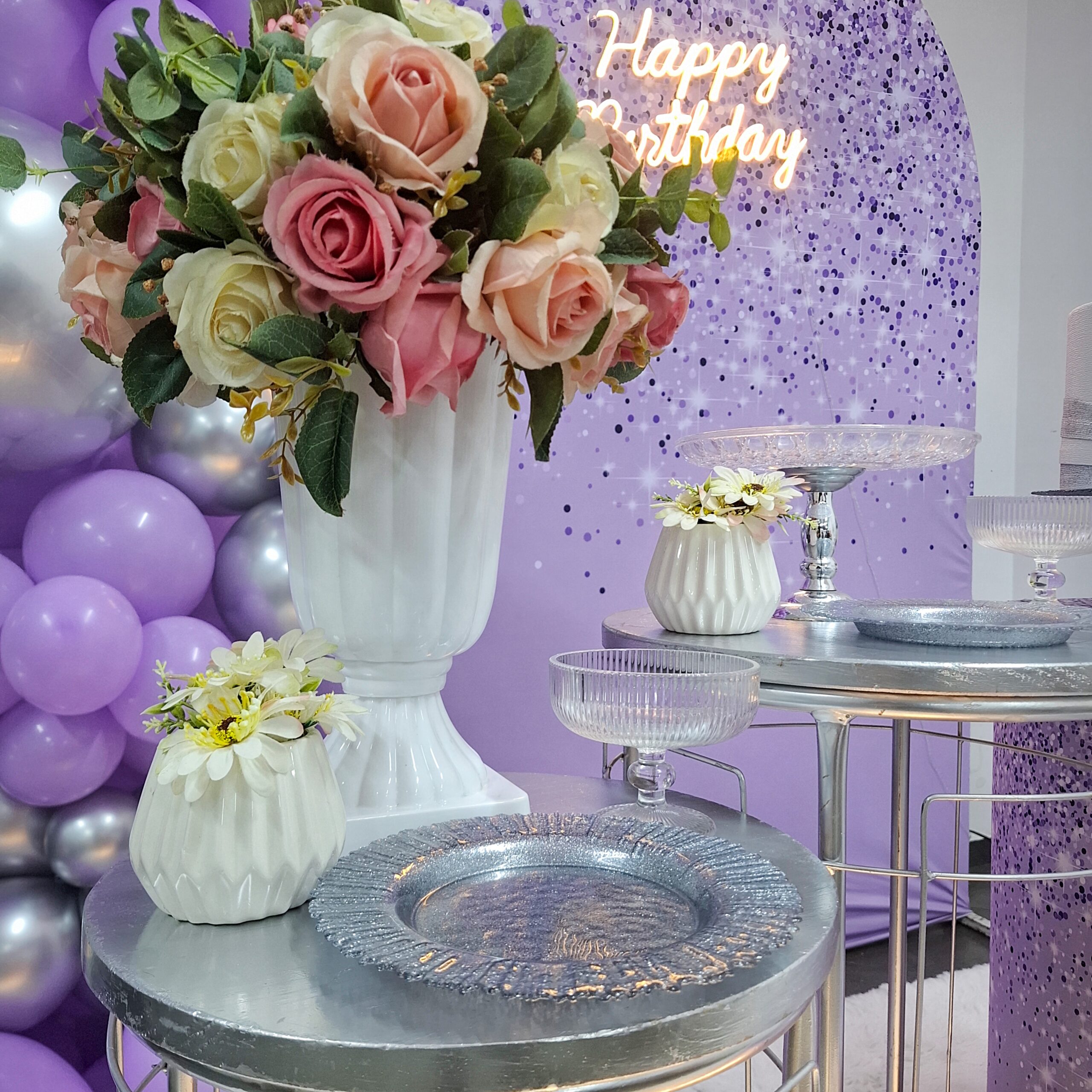 Decoração Festa Adulto,15 Anos, Cenario Lilás e Prata - Imagem 5